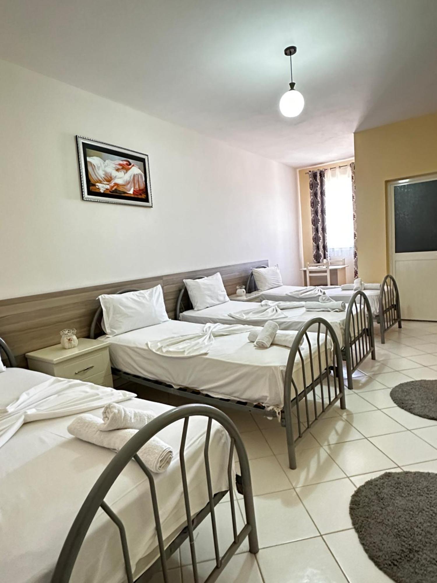 Hotel St.Pauli Shkoder Exterior photo