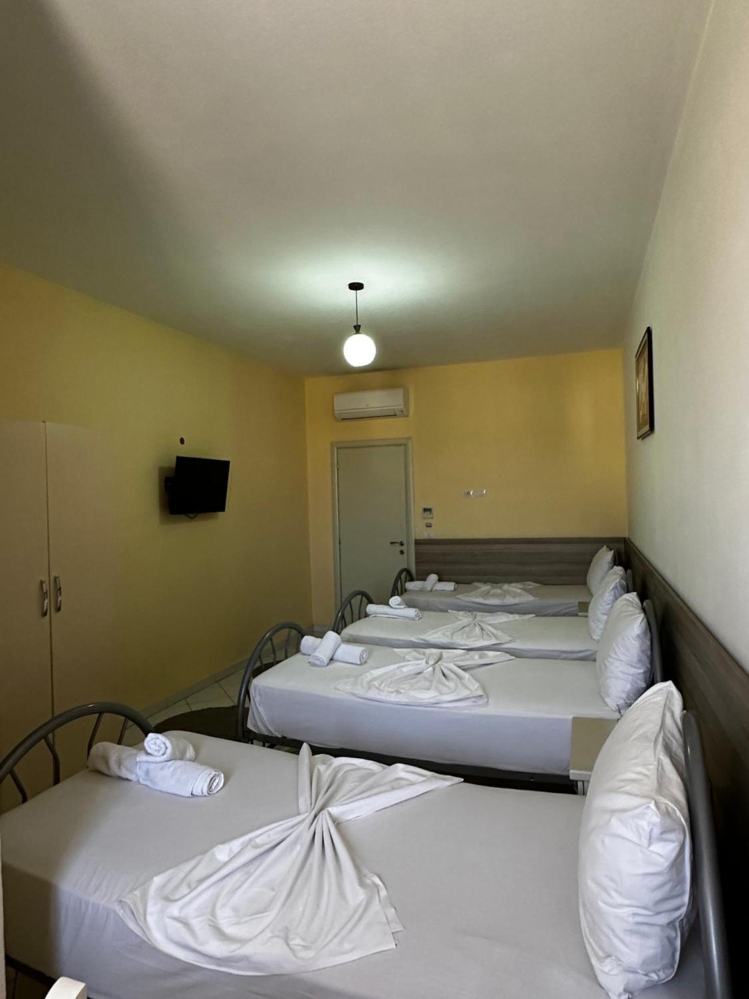Hotel St.Pauli Shkoder Exterior photo